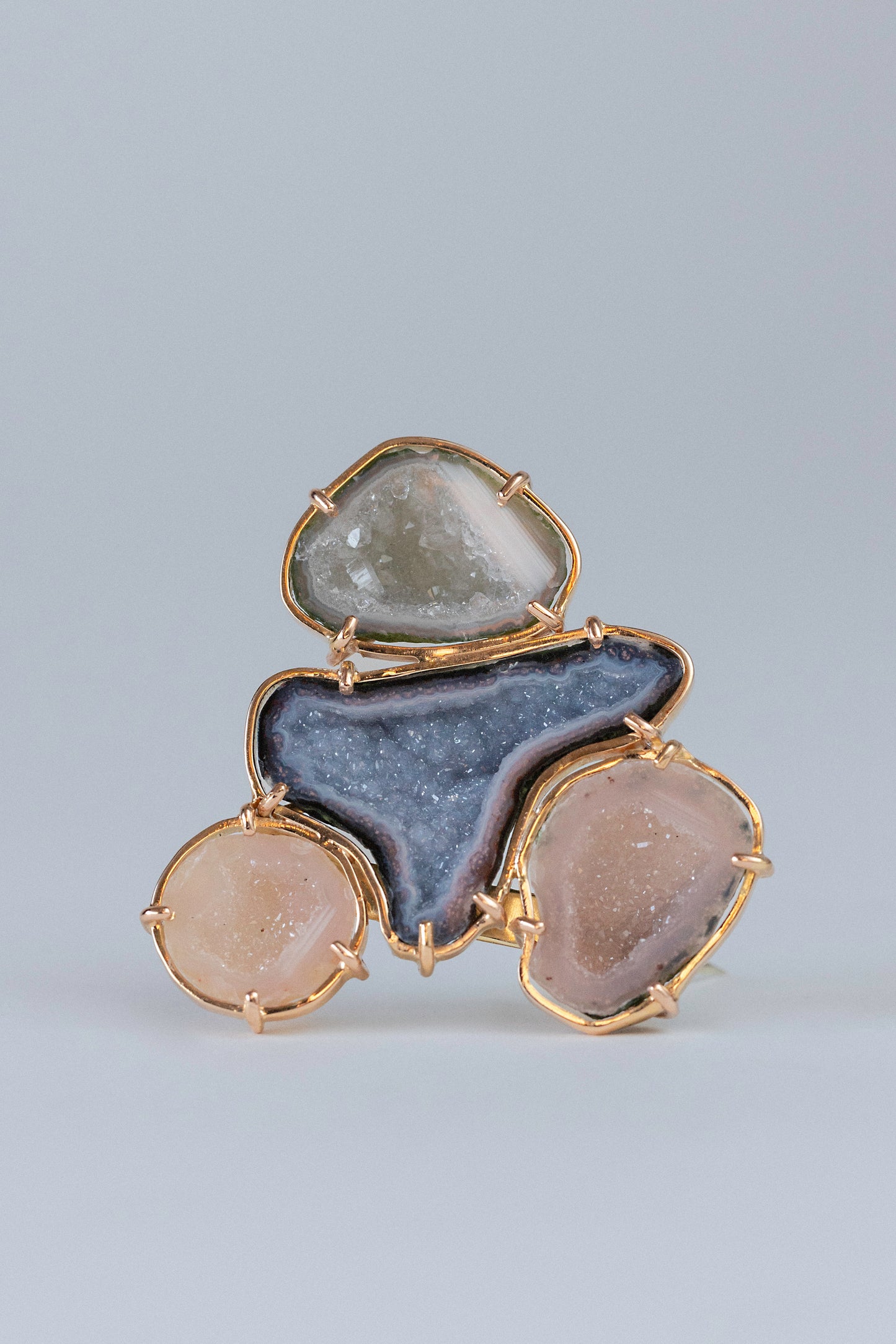 BROOCH, blue pink