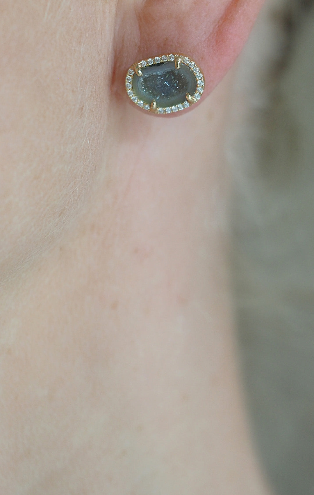 APRIL studs, green