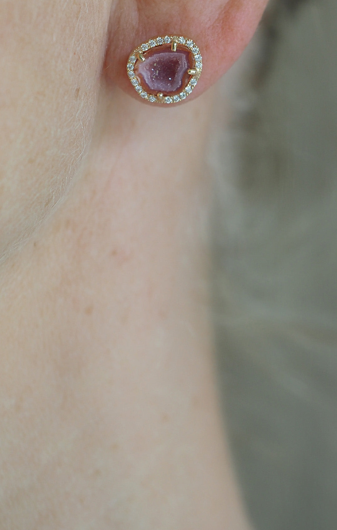 APRIL studs, orange/purple