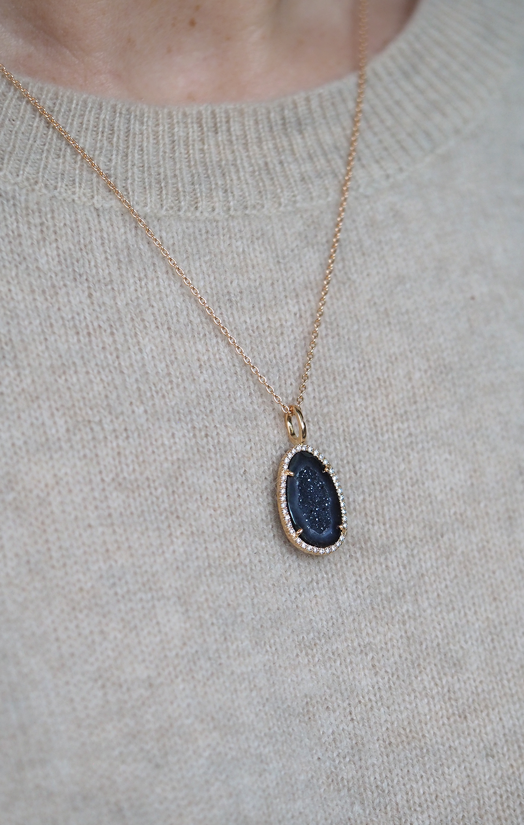 LOUISE pendant, black