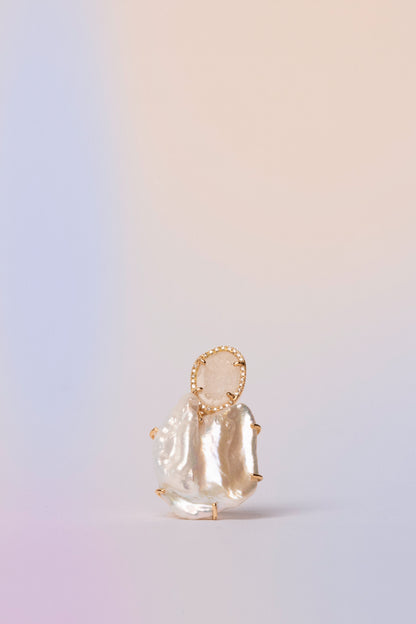 Clio ring, white