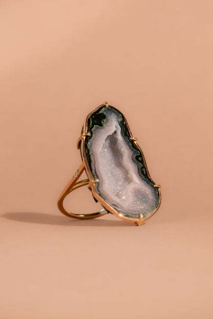 Atlas ring, Violet