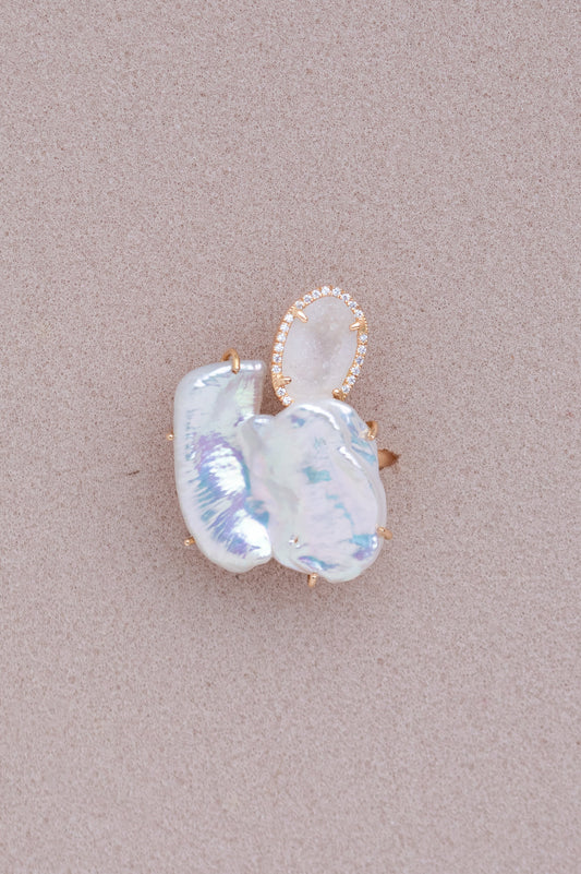 Clio ring, pearl/blush