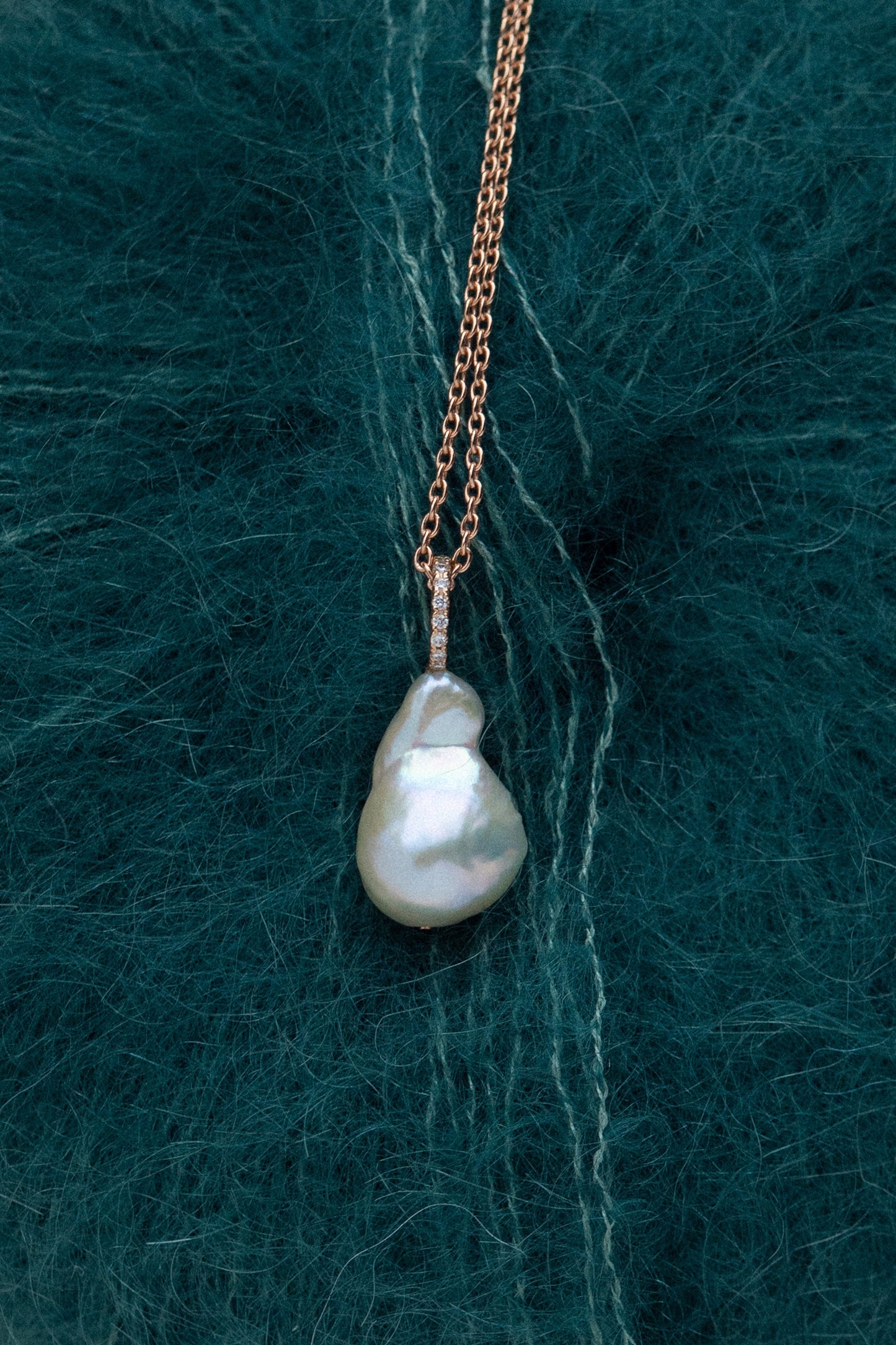 Perla pendant, white