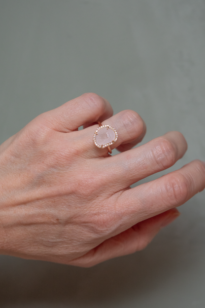 ROCKY ring, egg shell