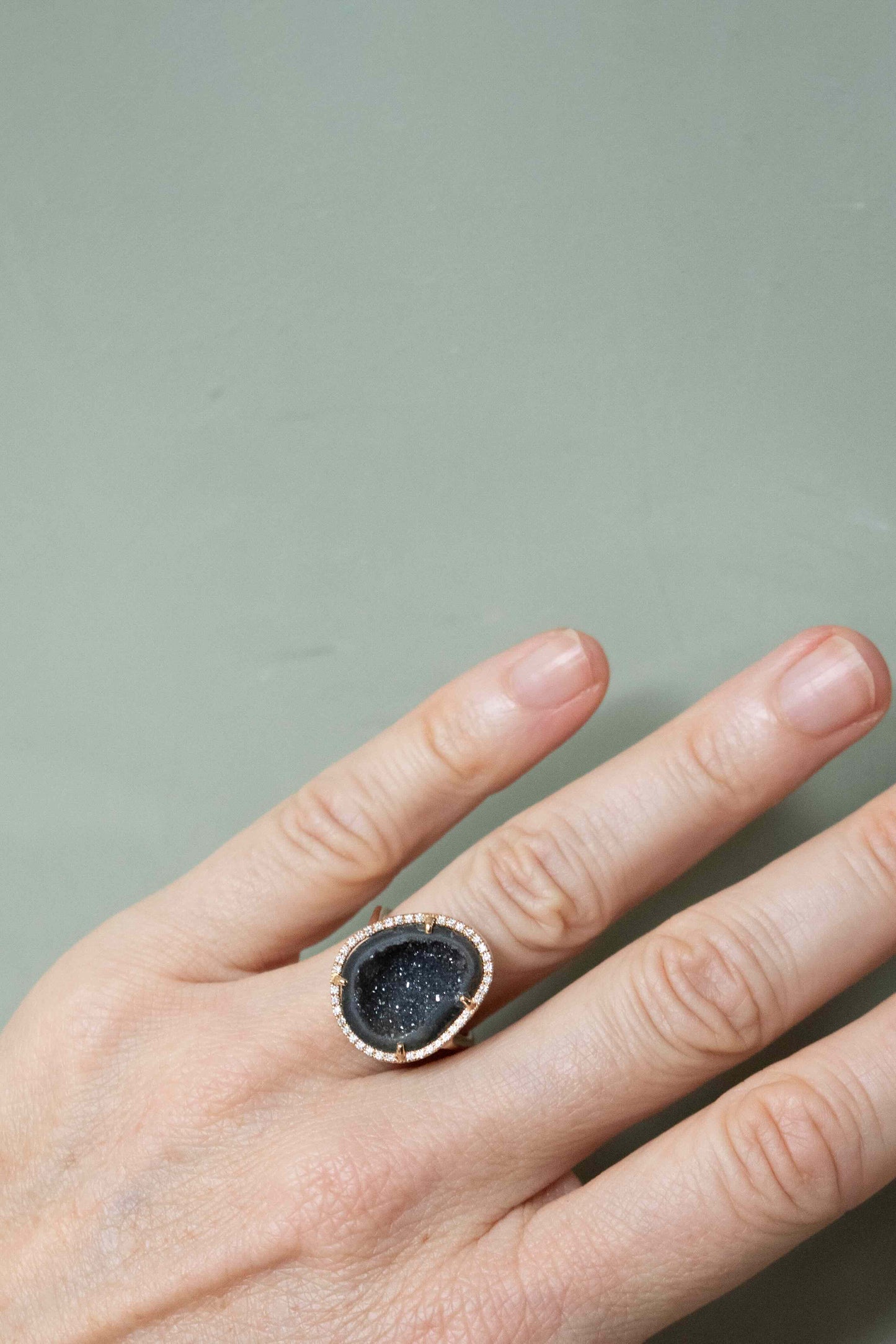 ROCKY ring, Coal black