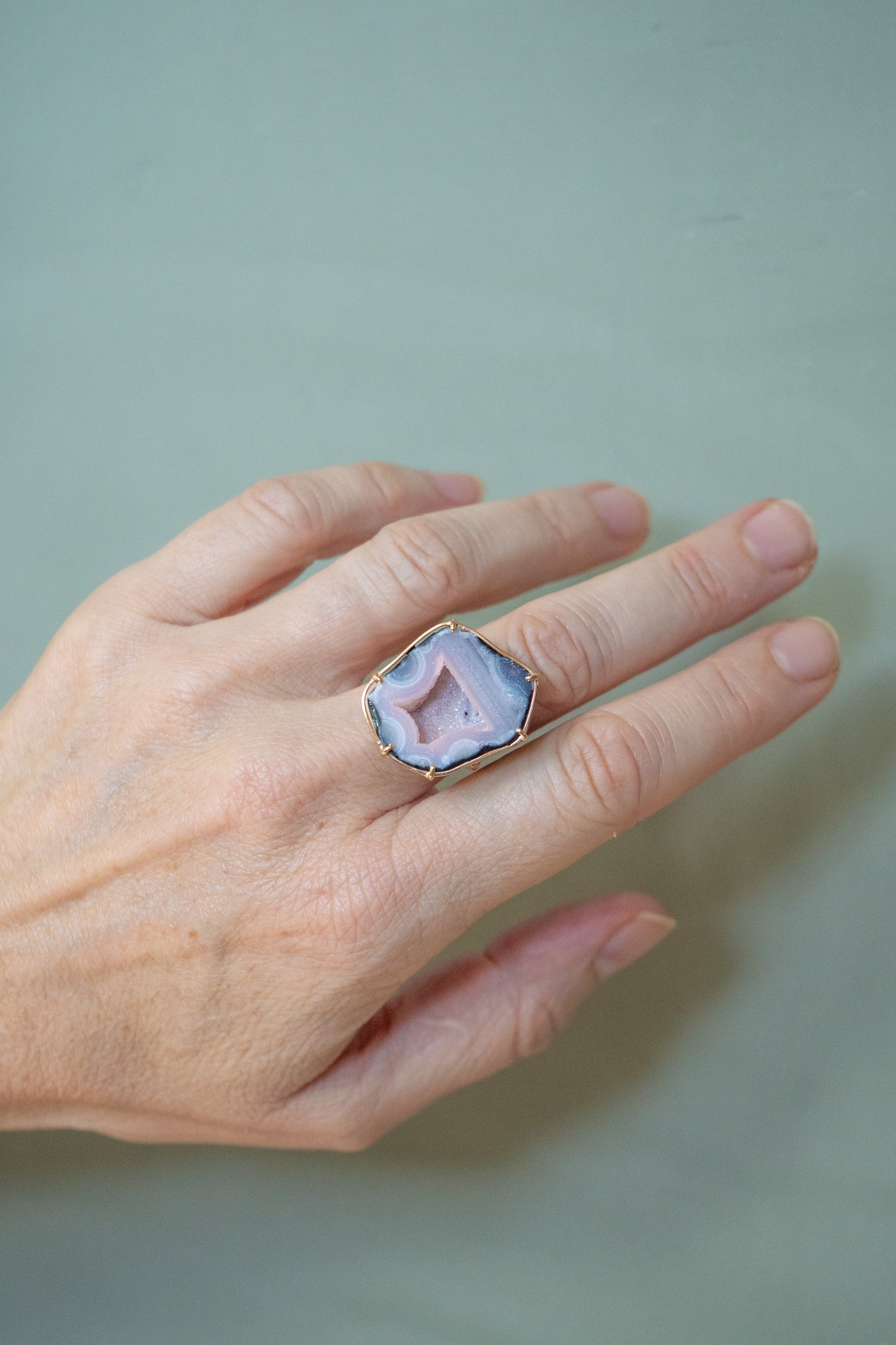 Atlas ring, Lilac