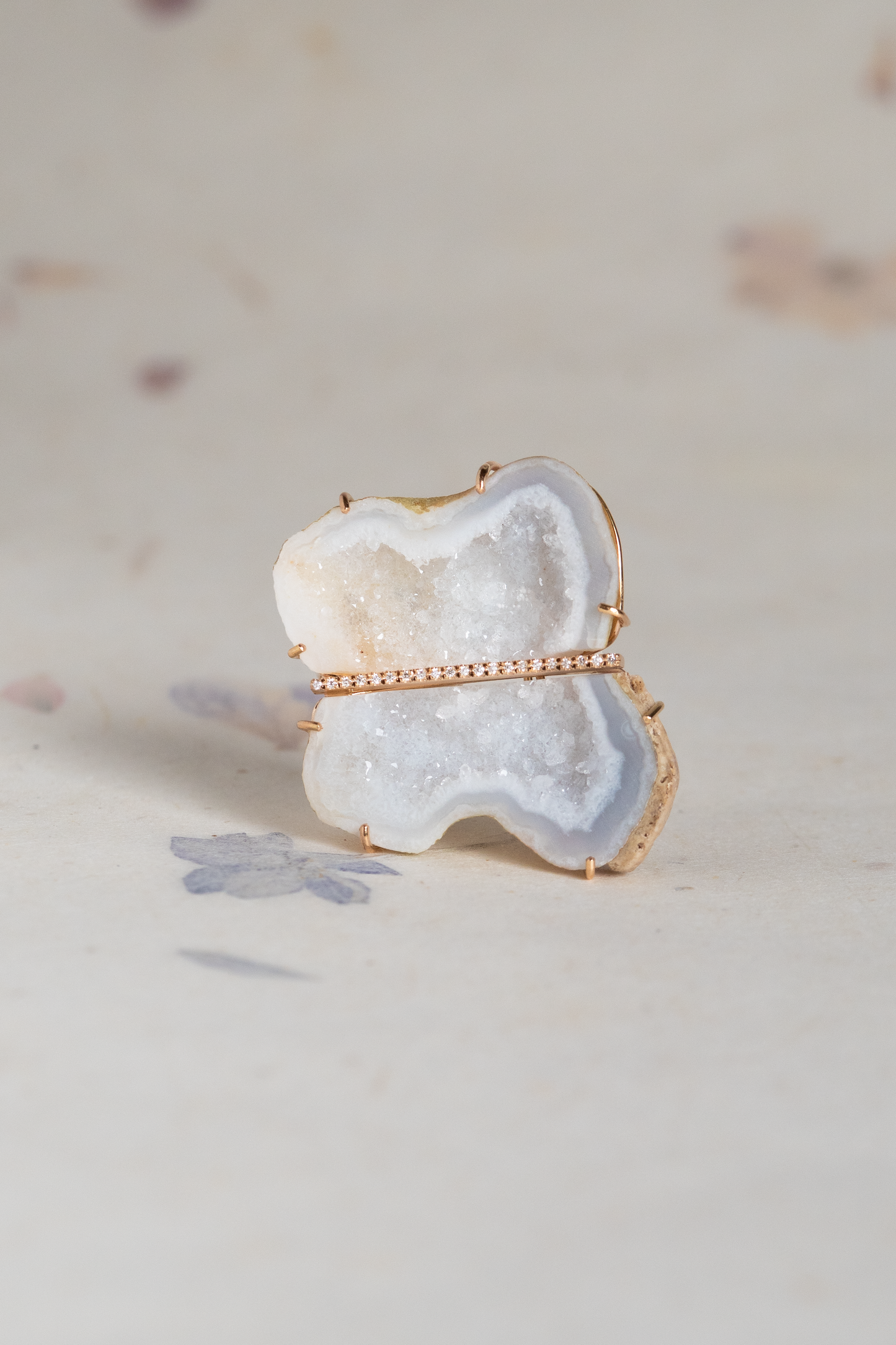 BROOCH