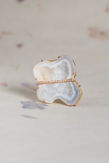 BROOCH