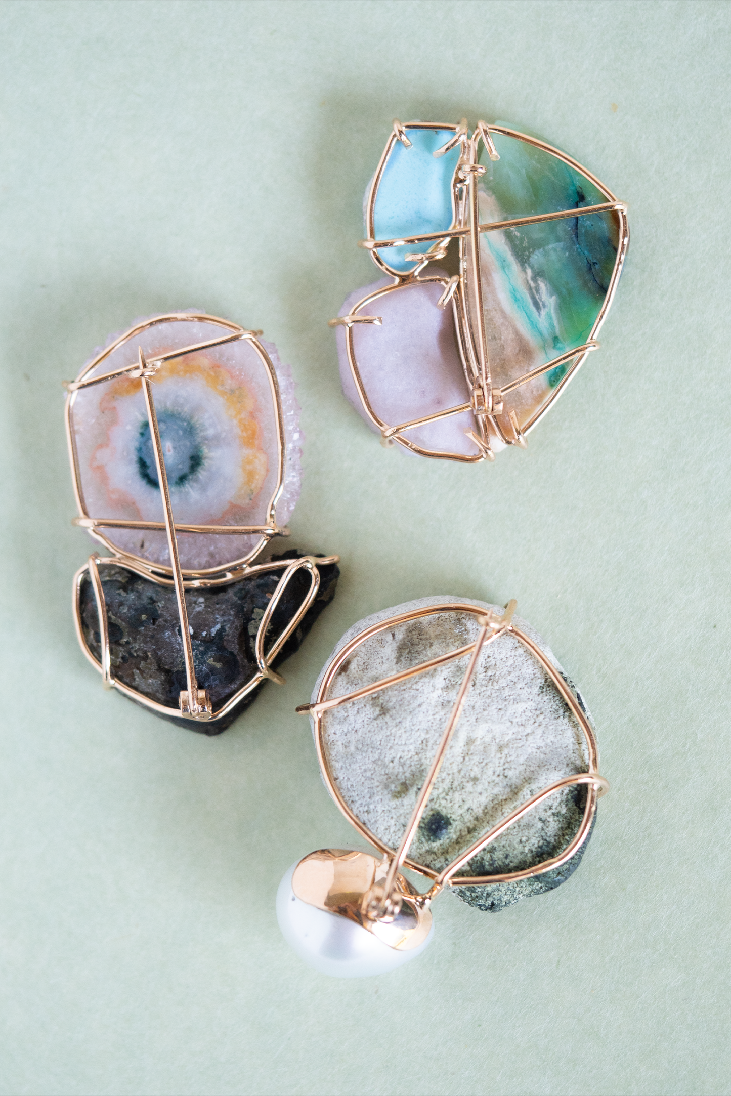 BROOCH