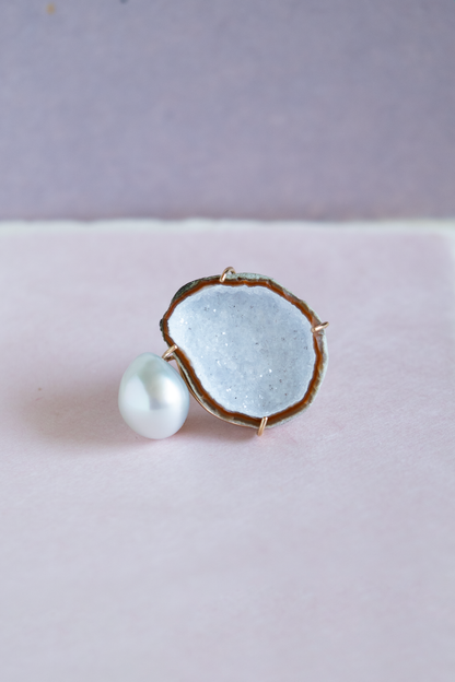 BROOCH