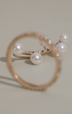 LOTUS earring, diamonds and pearls